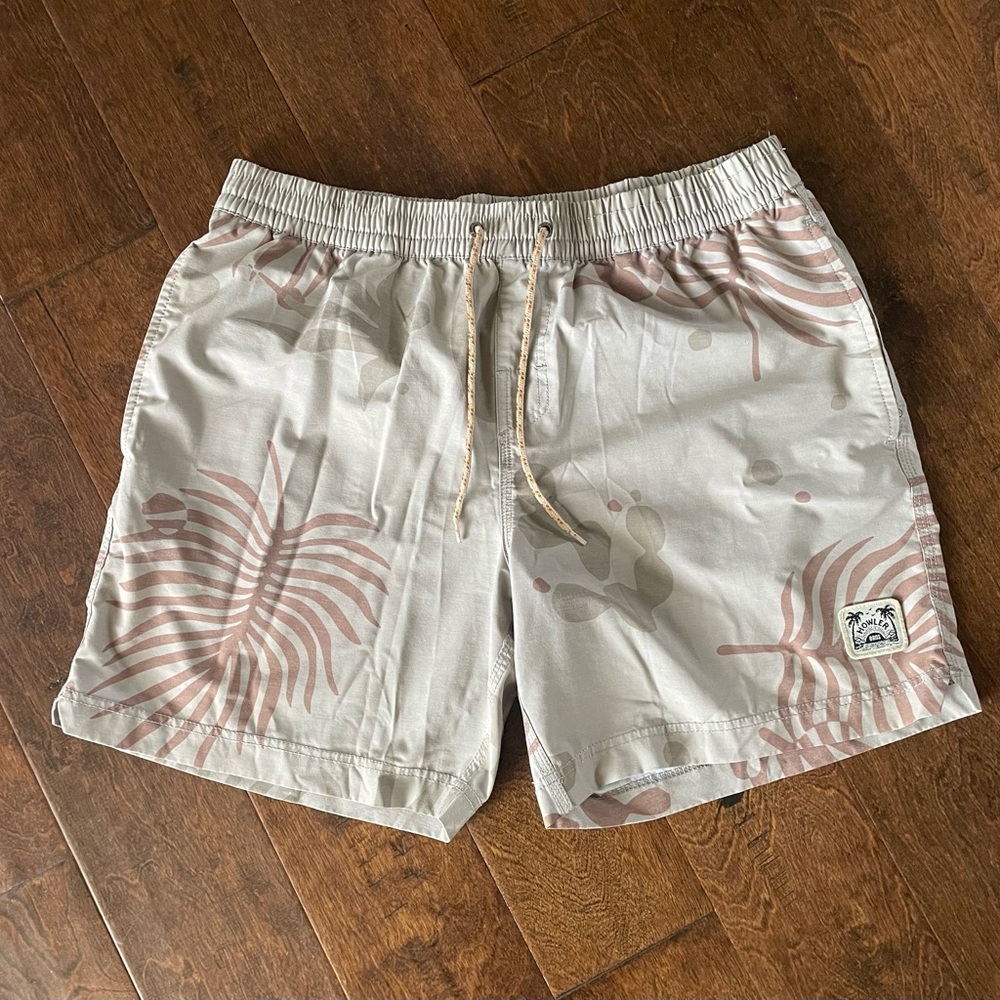Howler Brothers Deep Set Boardshorts Forest Floor Natural Mens Size Large